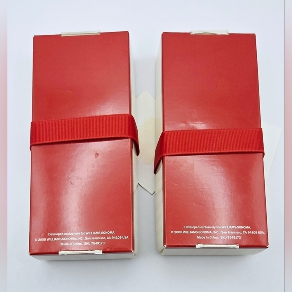 Williams Sonoma Red Glass Heart Mini Taper Candle Holders Set of 4 - Picture 11 of 13